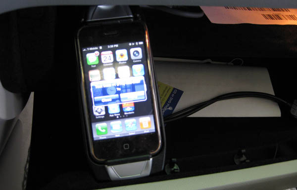 Phone cradle mercedes benz iphone