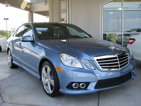 Mercedes 2010 E-Class Quartz Blue