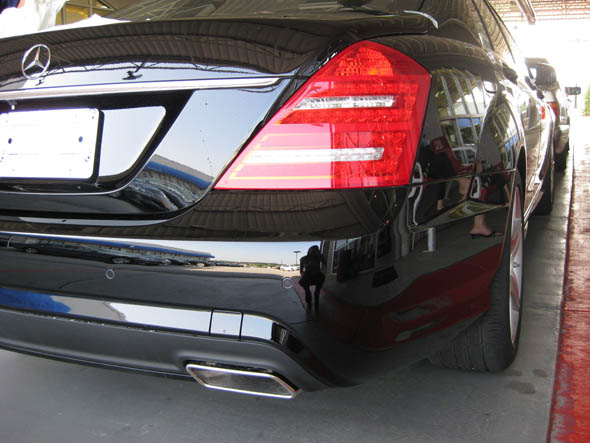 Mercedes 2010 S550 Rear Bumper Lights