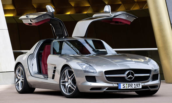 SLS AMG Silver Doors Up